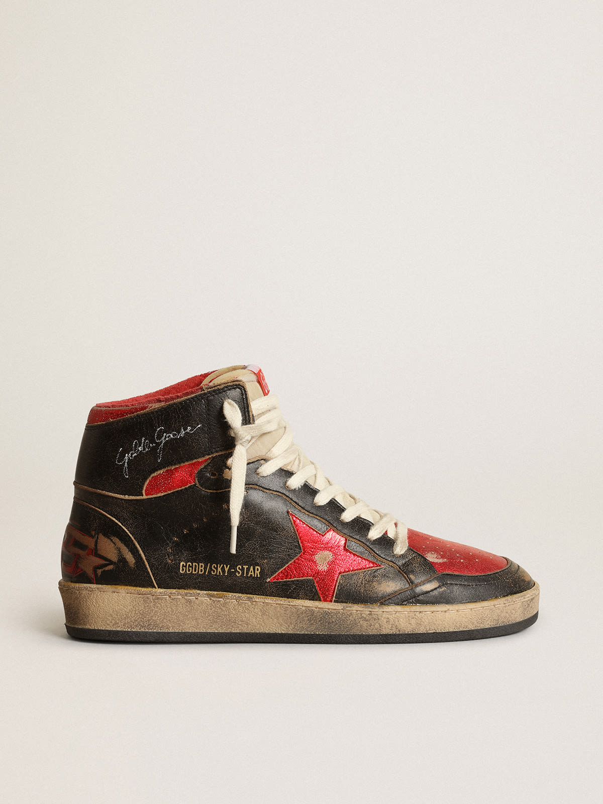 Golden Goose - Women's Sky-Star in black glossy leather with red star in 