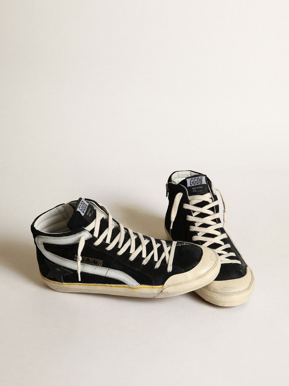 Golden goose best sale blanche et noir