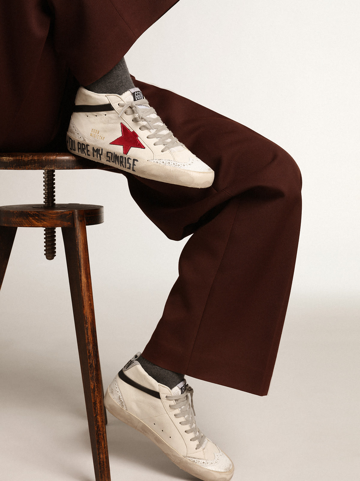 Mid Star with a pink laminated leather star and black flash | Golden Goose