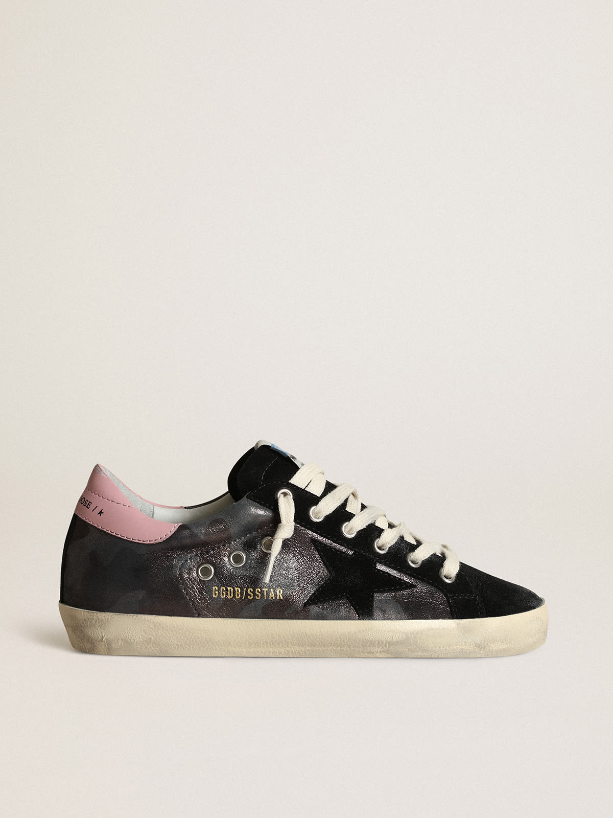 Women\'s Super-Star LTD in camouflage laminated nappa with black star |  Golden Goose