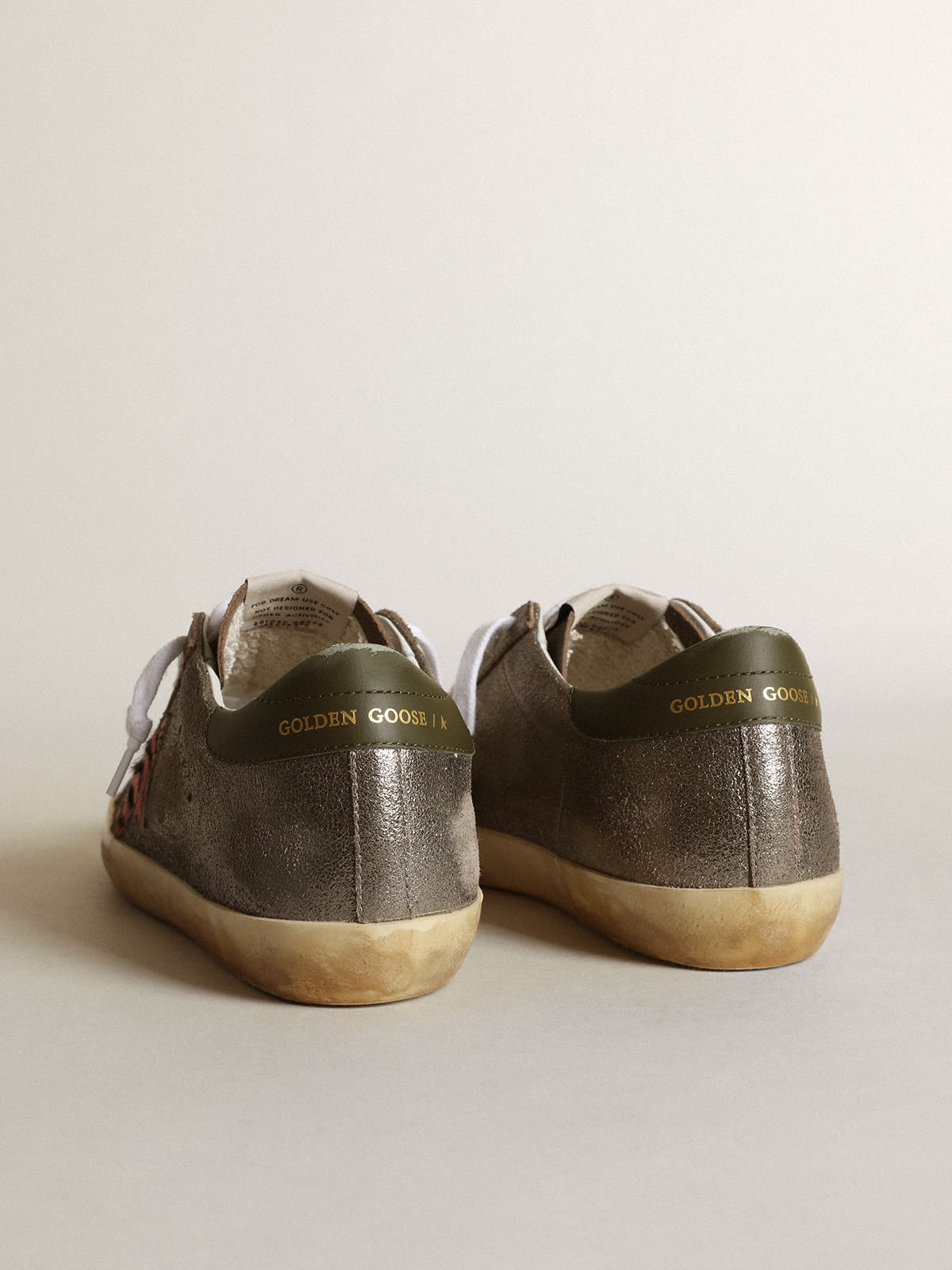 Golden Goose - Super-Star LTD in gray laminated suede with a pony skin star   in 