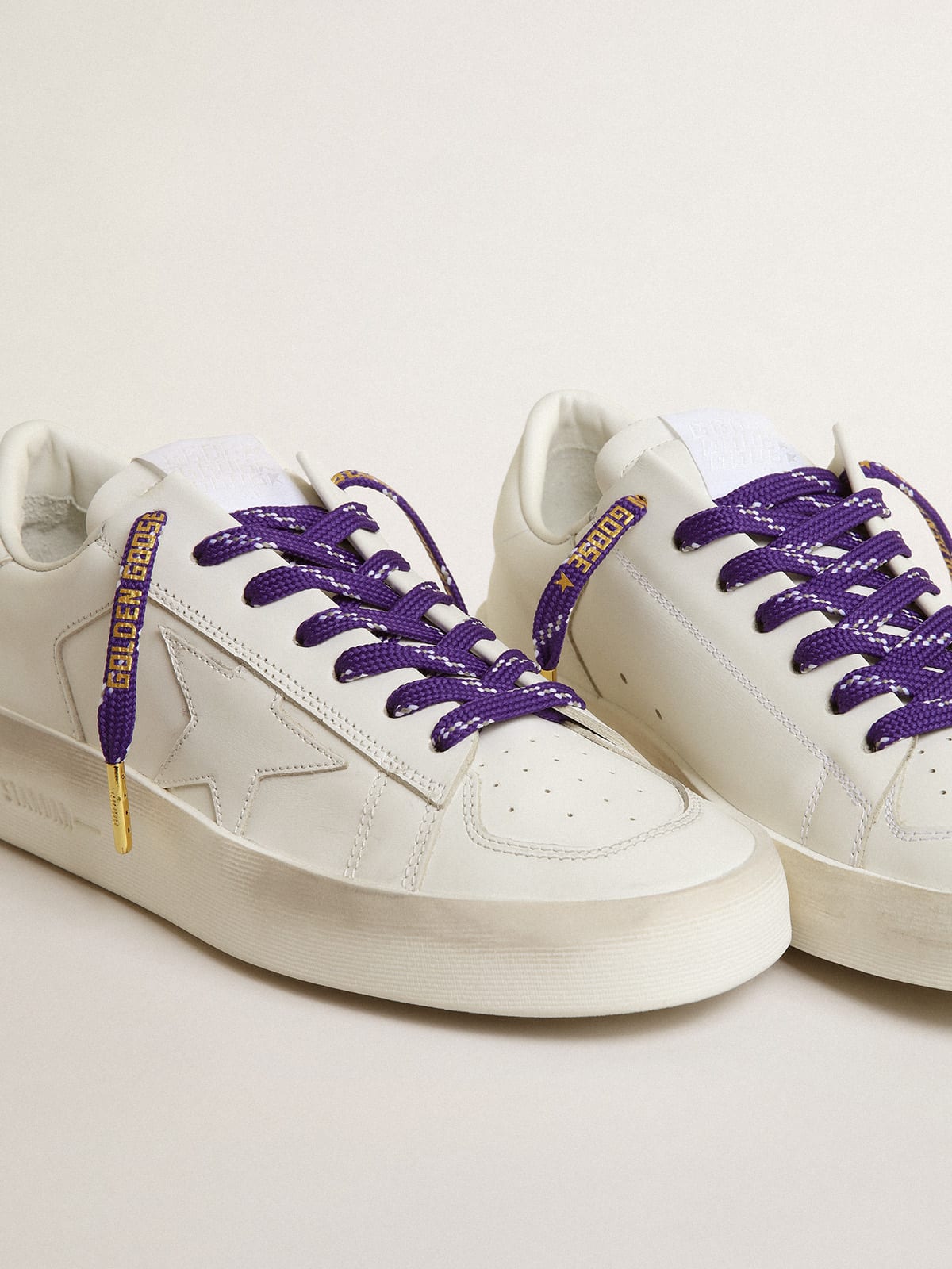 Golden Goose - Purple laces with decorations and contrasting gold-colored logo in 