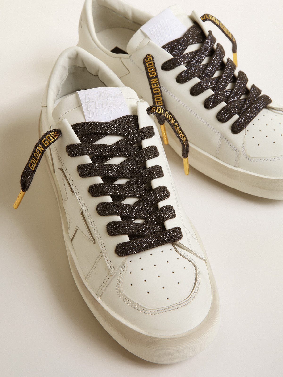 Golden Goose - Dark gray Lurex laces with contrasting gold-colored logo in 