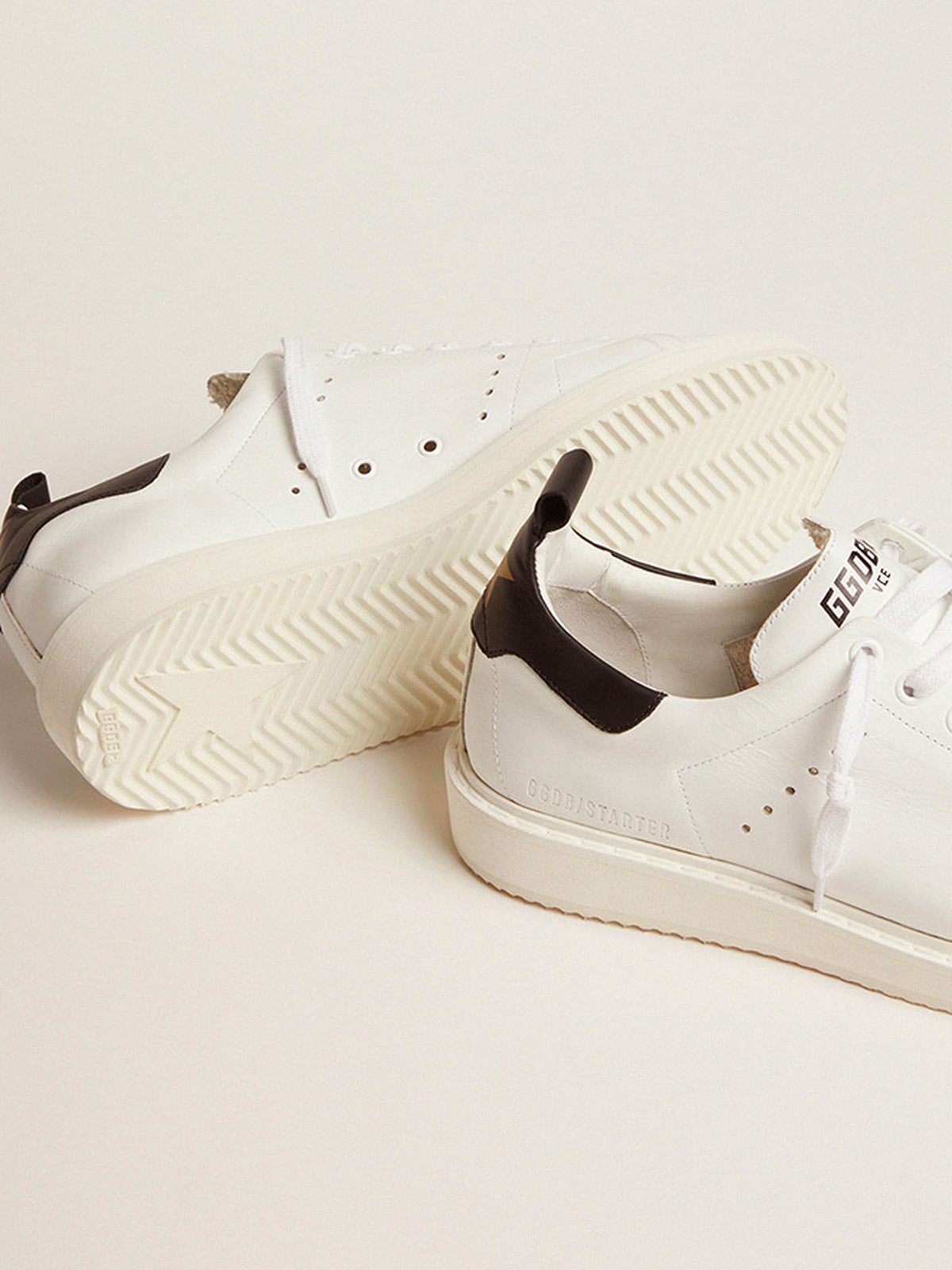 Golden Goose - Sneakers Starter en cuir blanc avec contrefort en cuir noir in 