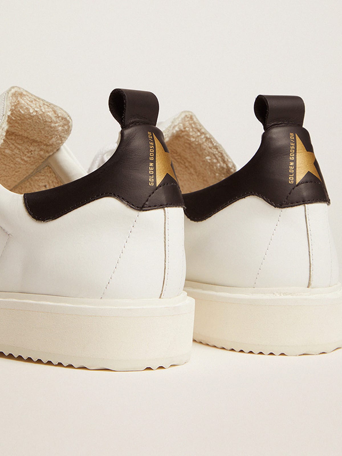 Golden Goose - Starter sneakers in white leather with black leather heel tab in 