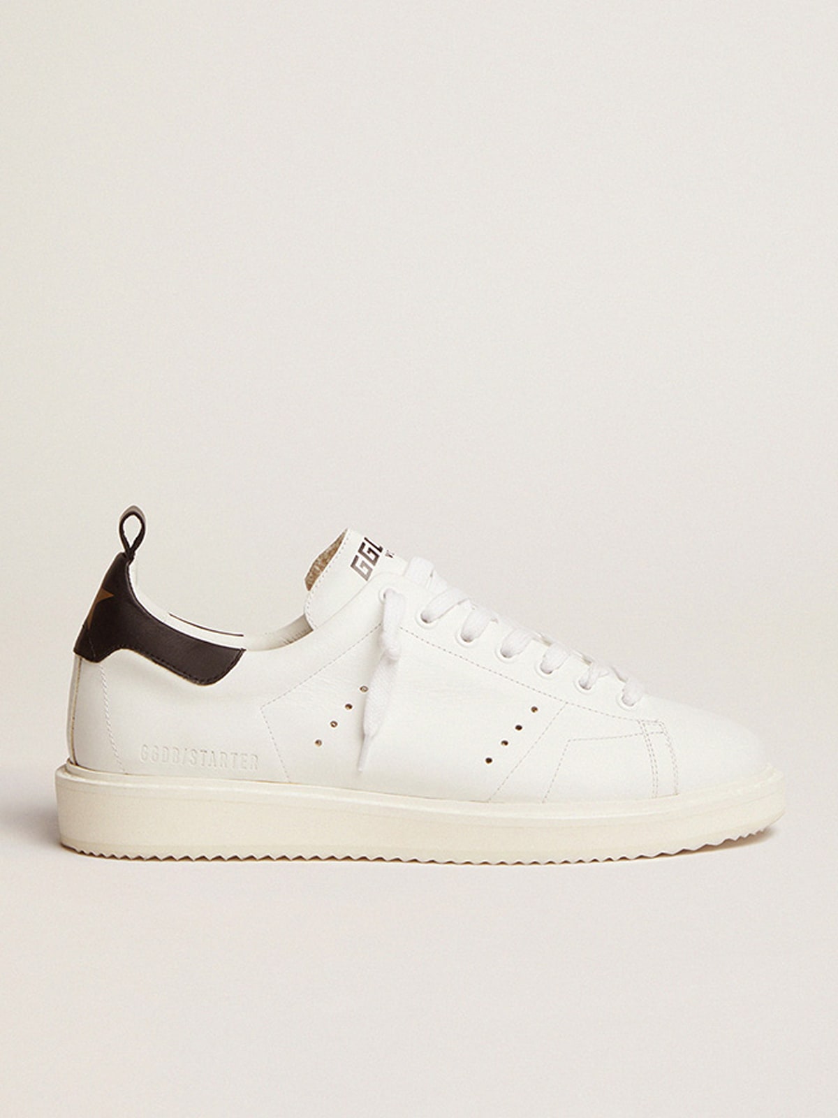 Golden Goose - Sneaker Starter aus weißem Leder mit Fersenpartie aus schwarzem Leder in 