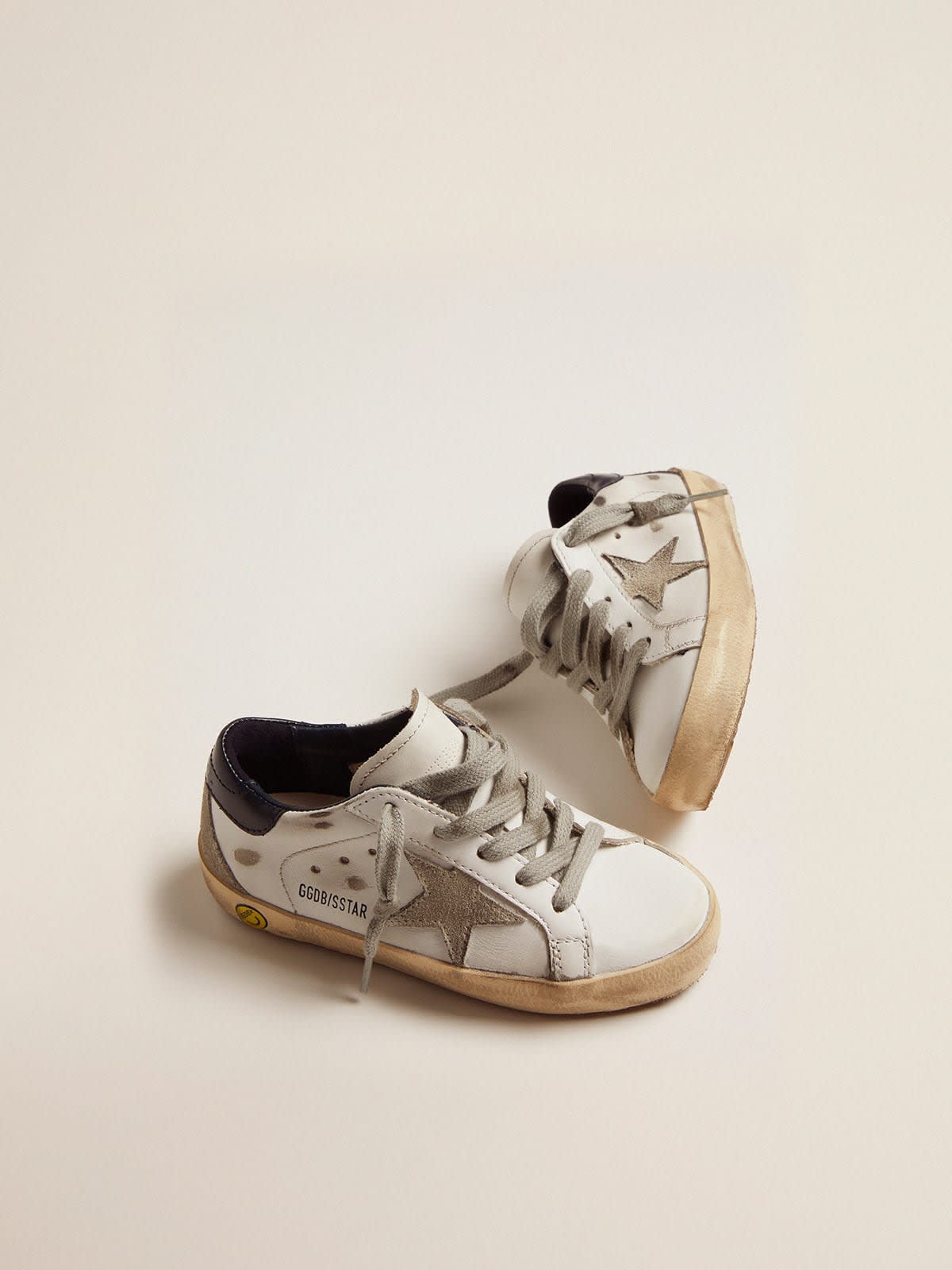 Golden Goose - Super-Star Young with suede star in 