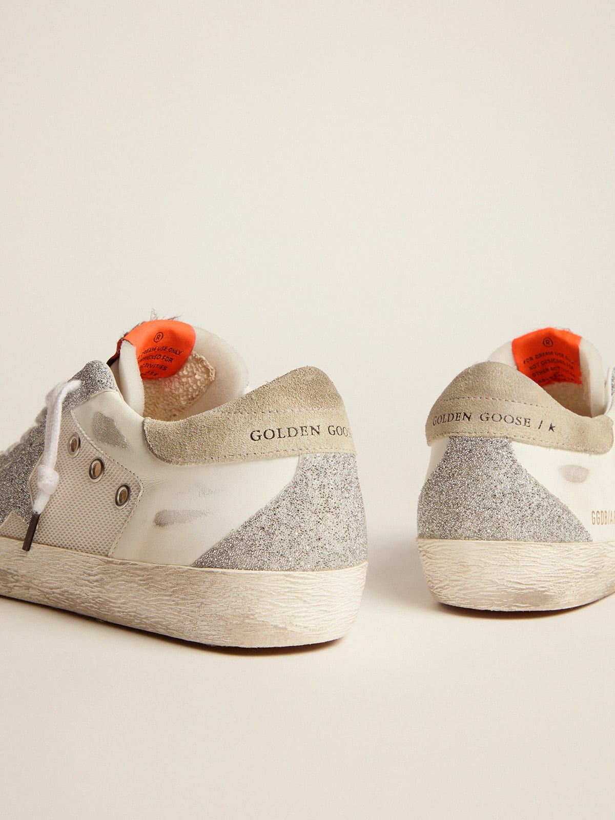 Golden Goose - Sneakers Super-Star LTD en cuir et résille blancs avec étoile et empiècements en petits cristaux argentés in 