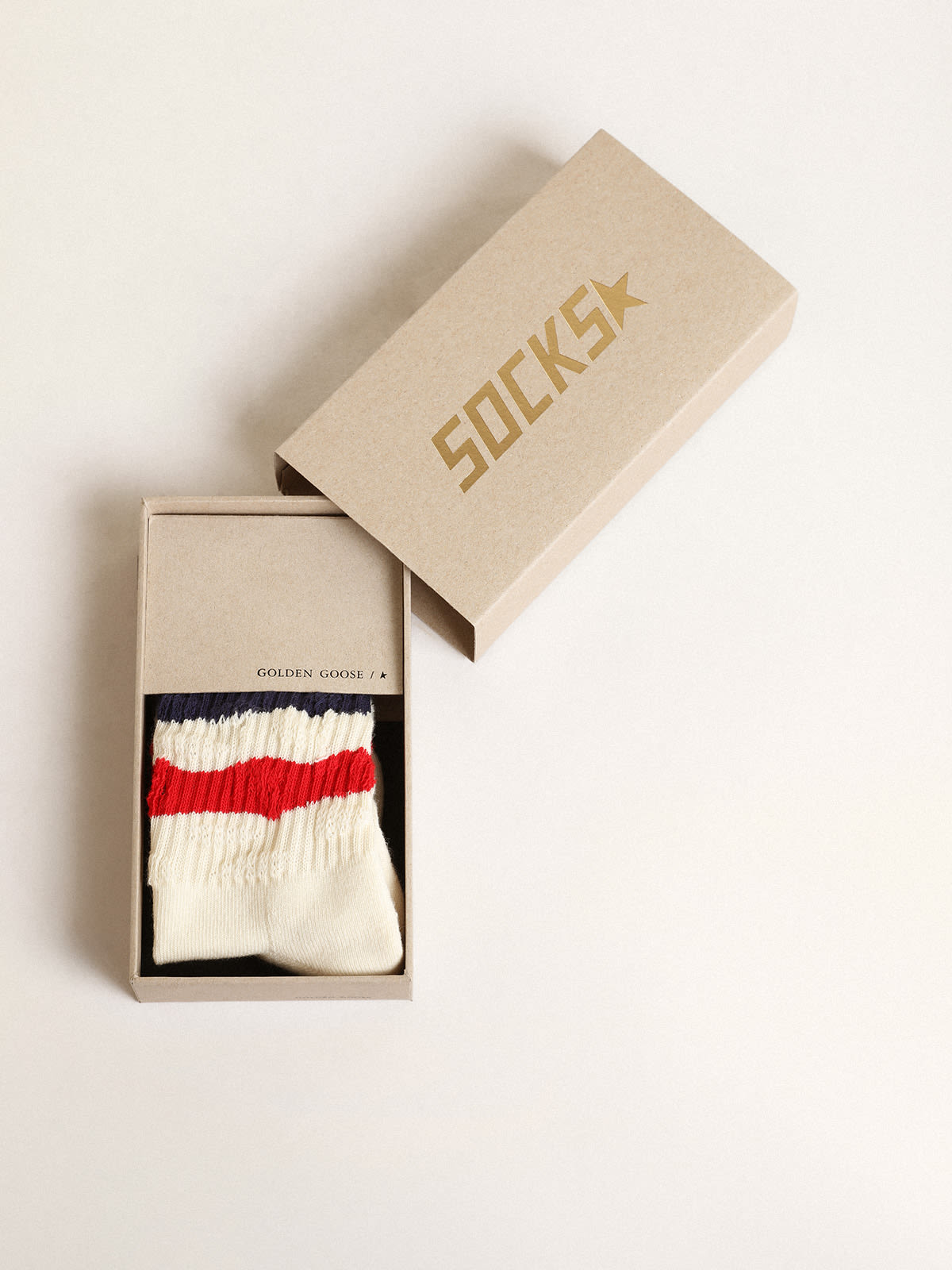 Golden Goose - Socks in distressed-finish white cotton with red and navy stripes in 