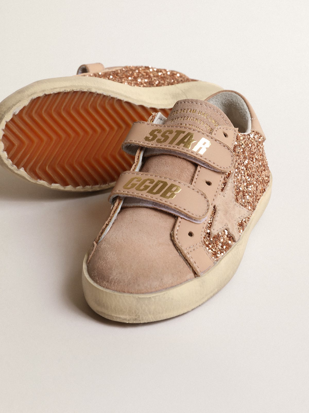 Golden Goose - Old School Junior in peach-pink glitter with pink suede star in 