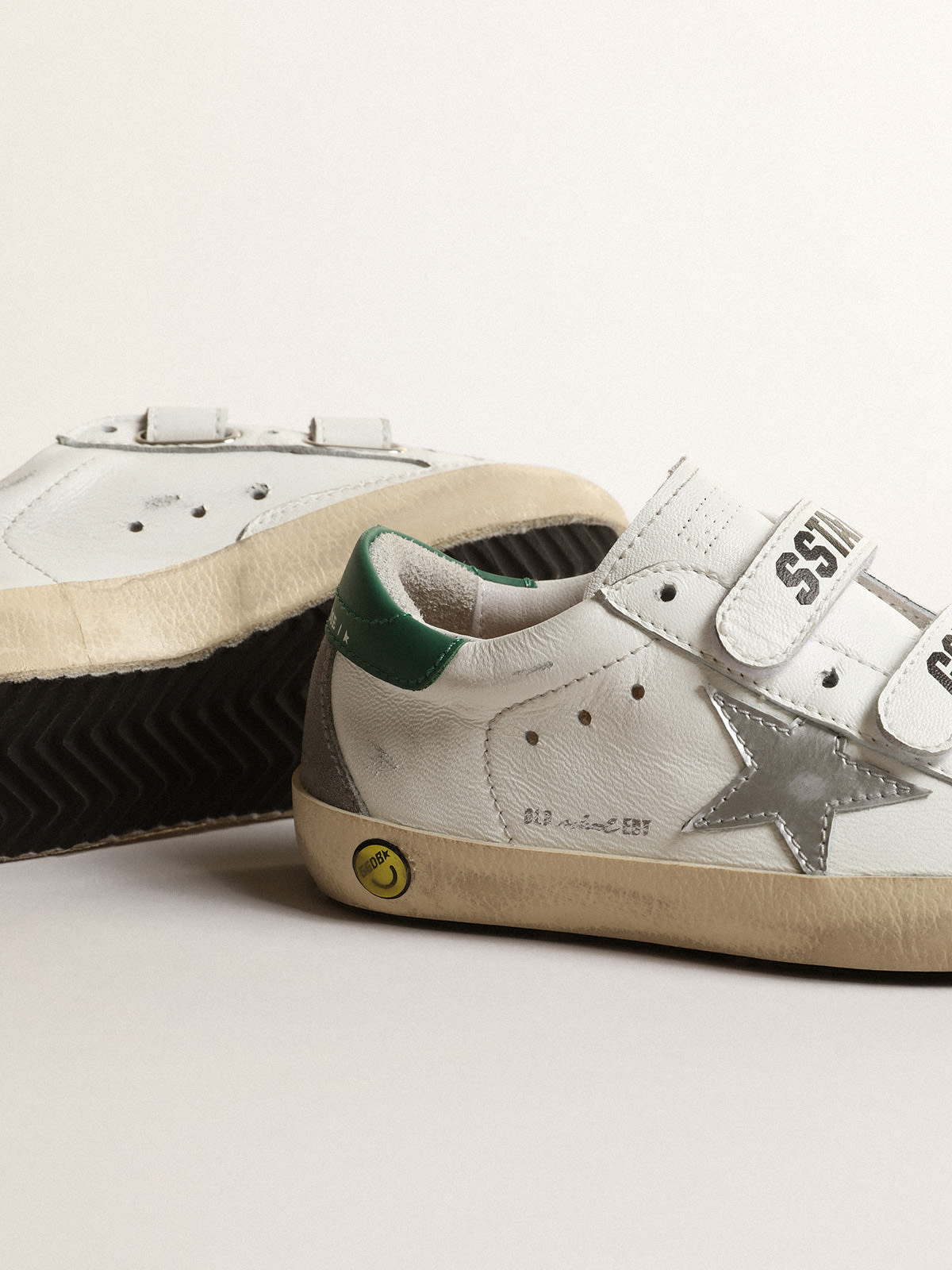 Golden Goose - Old School Junior with metallic leather star and green heel tab in 