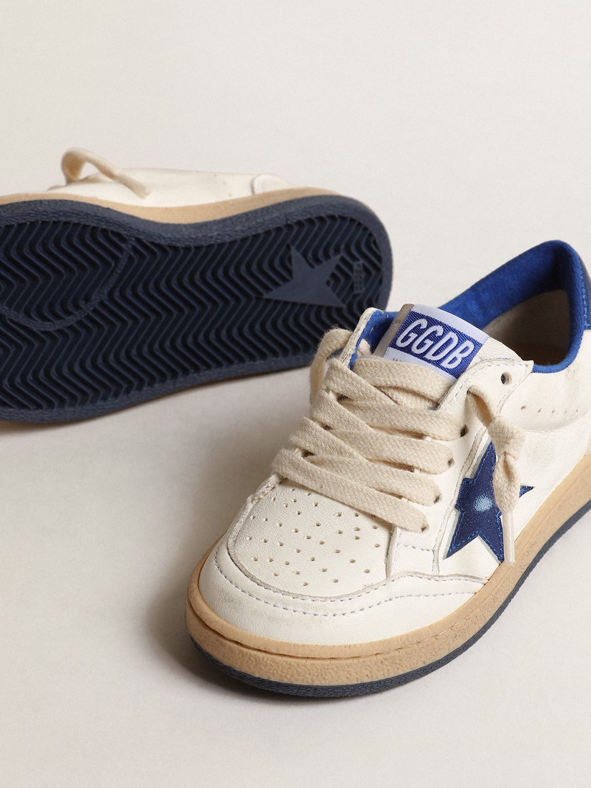 Golden Goose - Ball Star Junior with blue metallic leather star and heel tab in 