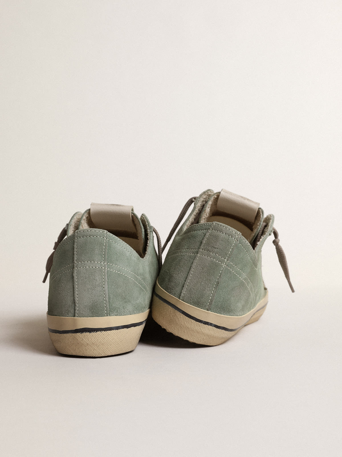 Golden Goose - V-Star in military-green suede with a laminated leather star in 