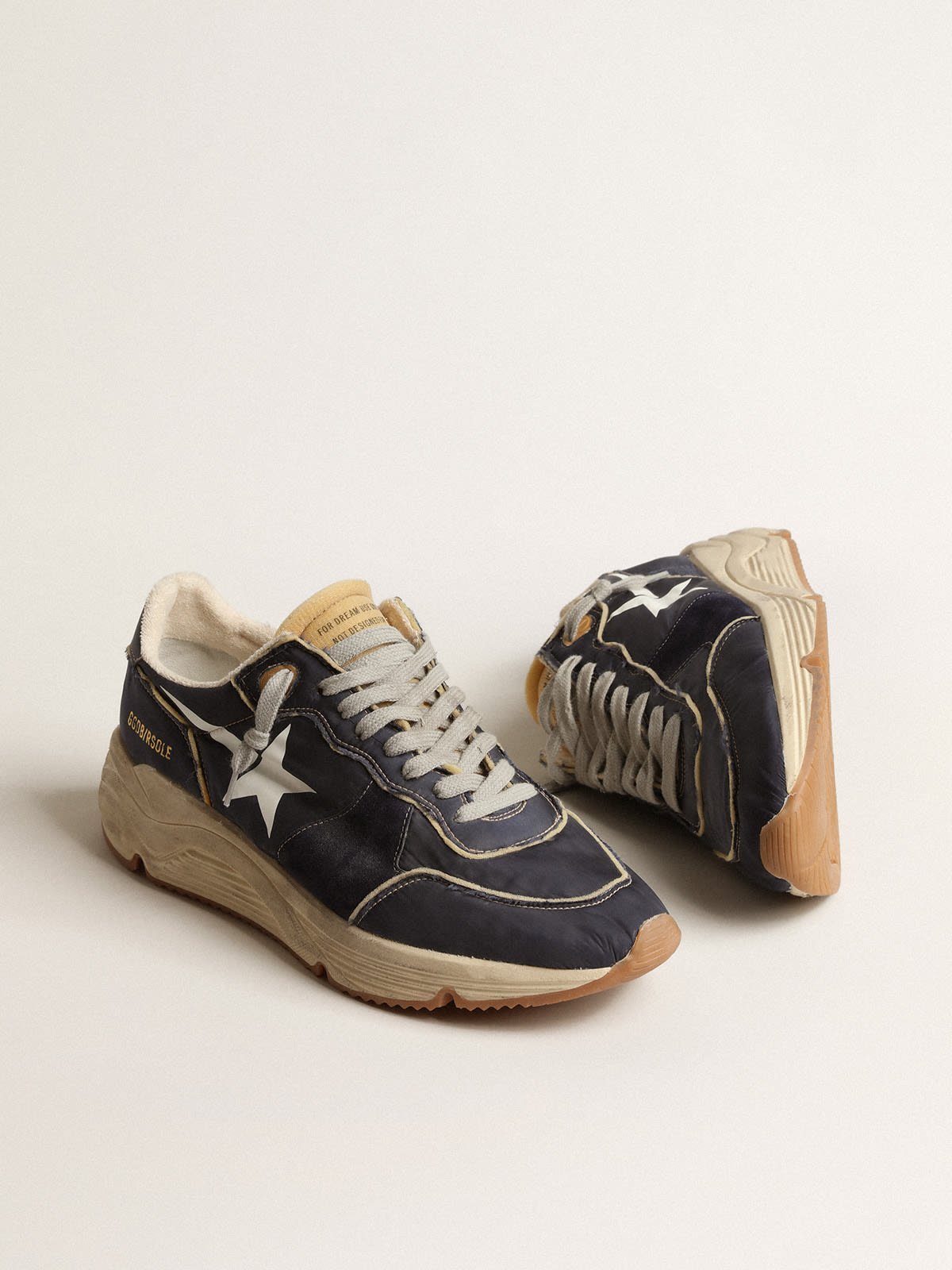 Golden goose 2025 running uomo