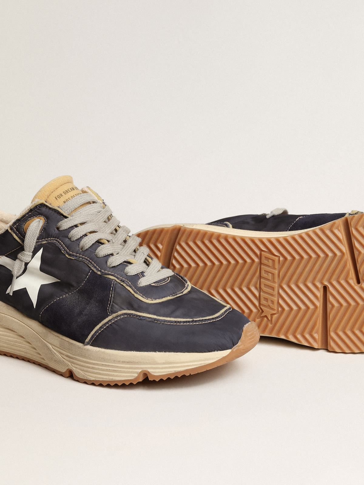 Hombre Zapatillas Deportivas Running Sole Ltd Con Estrella De Piel Marrón  Con Estampado Lagarto Y Refuerzo Del Talón De Piel Color Cuero, Running  Sole Golden Goose