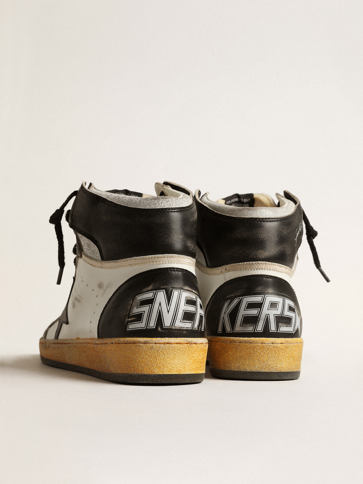 Golden Goose - Sky-Star in white nappa leather with black leather star in 