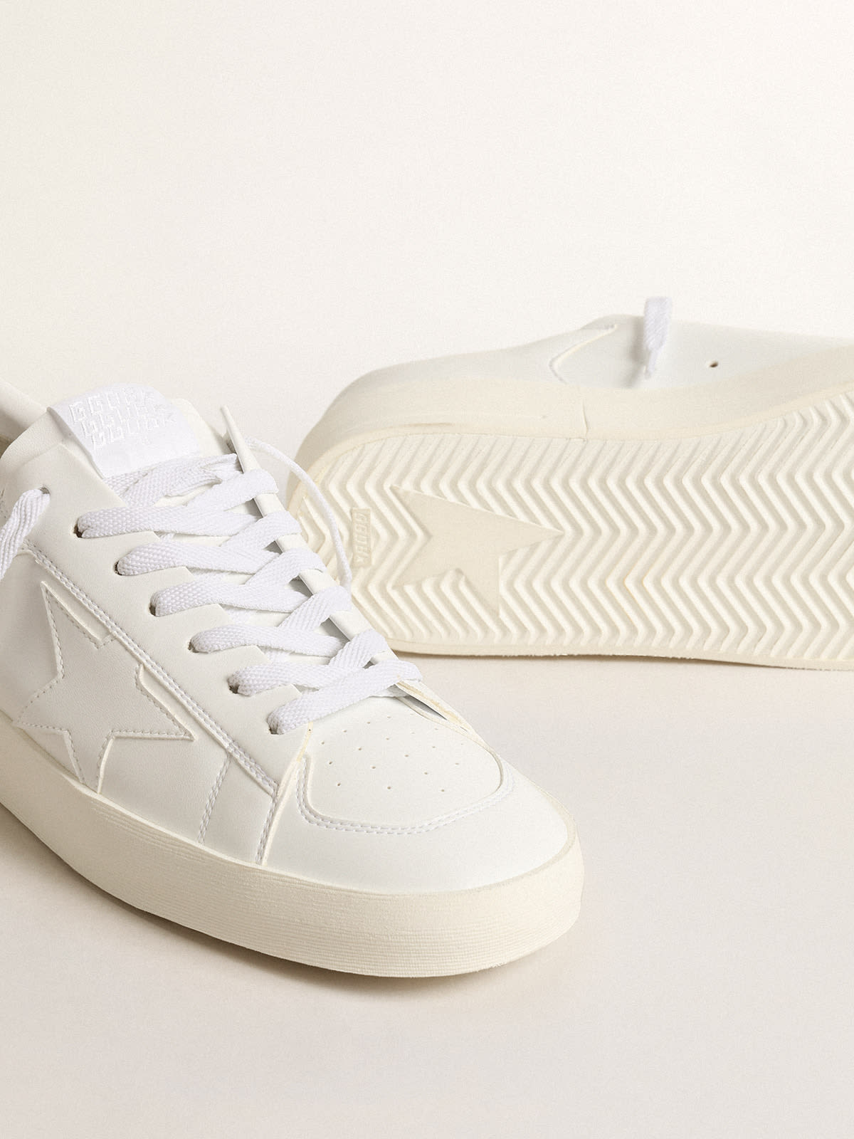 Golden goose 2025 sneakers all white