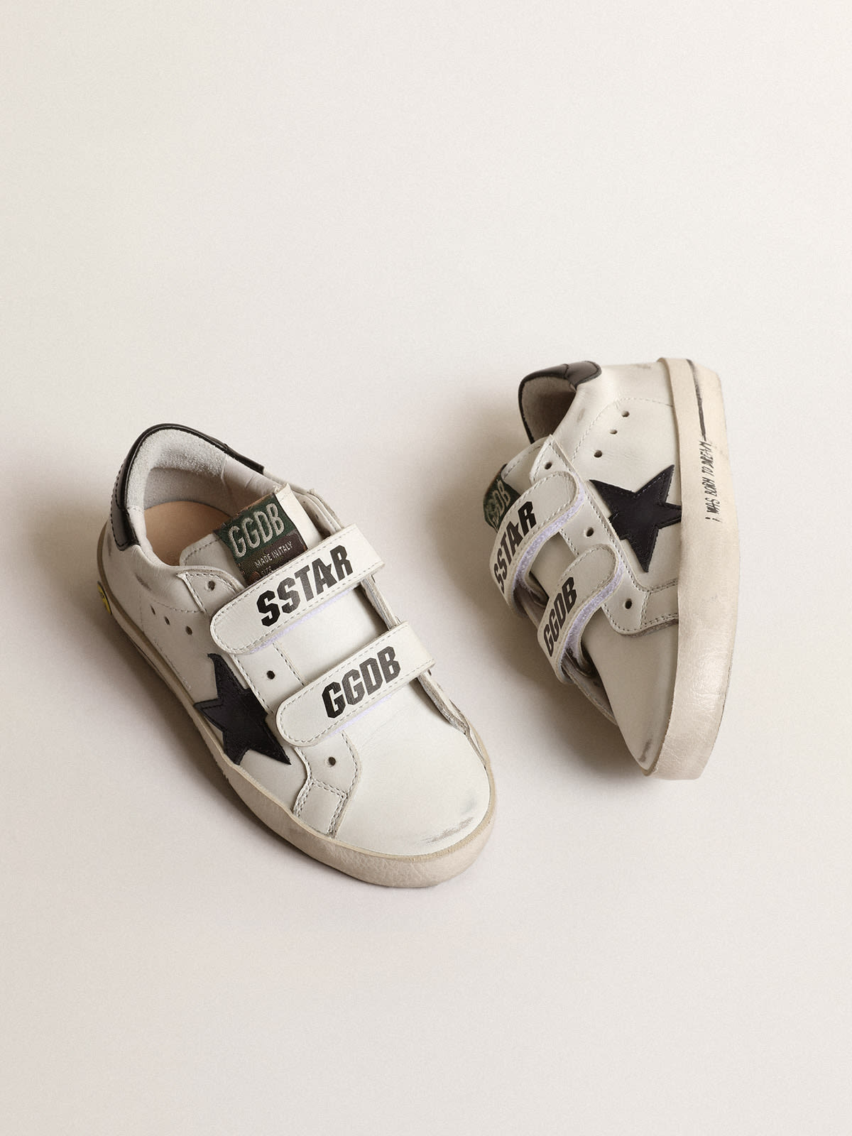 Golden Goose - Old School Young with metallic leather star and black heel tab in 