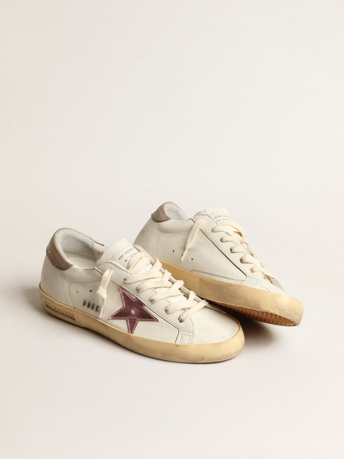 Golden Goose - Super-Star in white nappa with pink metallic leather star in 