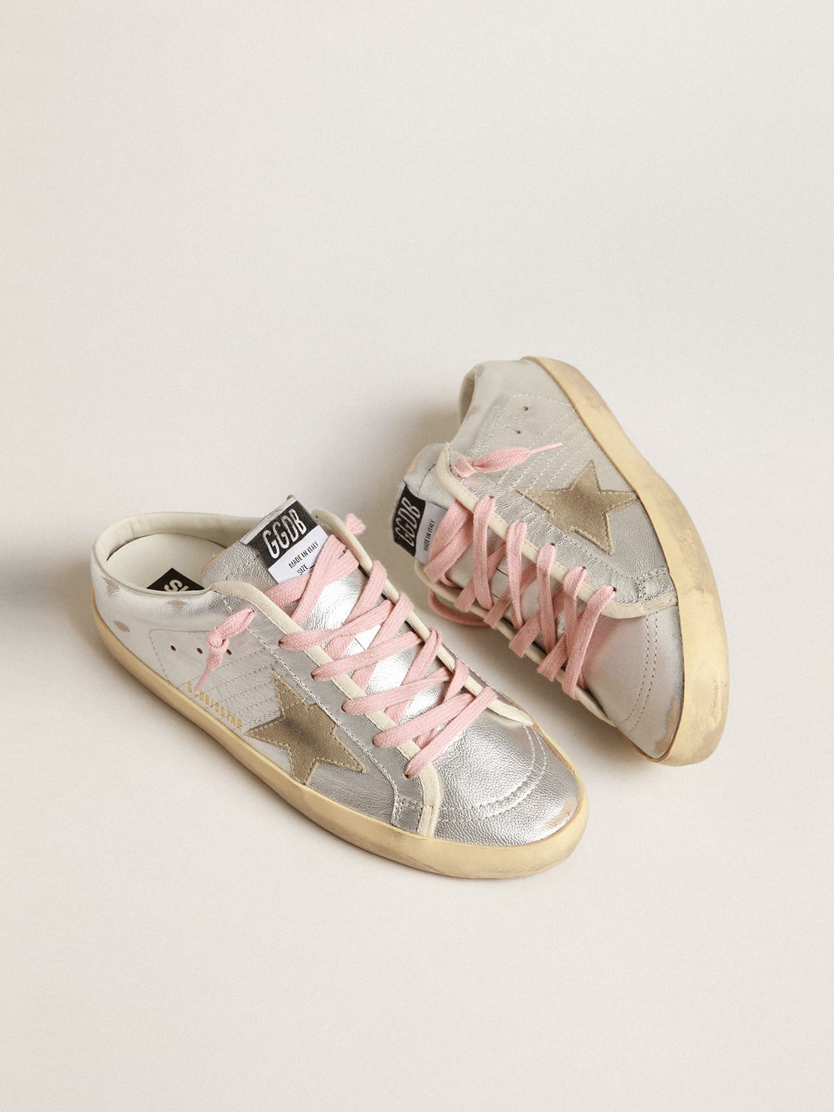 Golden Goose - Super-Star Sabots in silver metallic leather with suede star in 