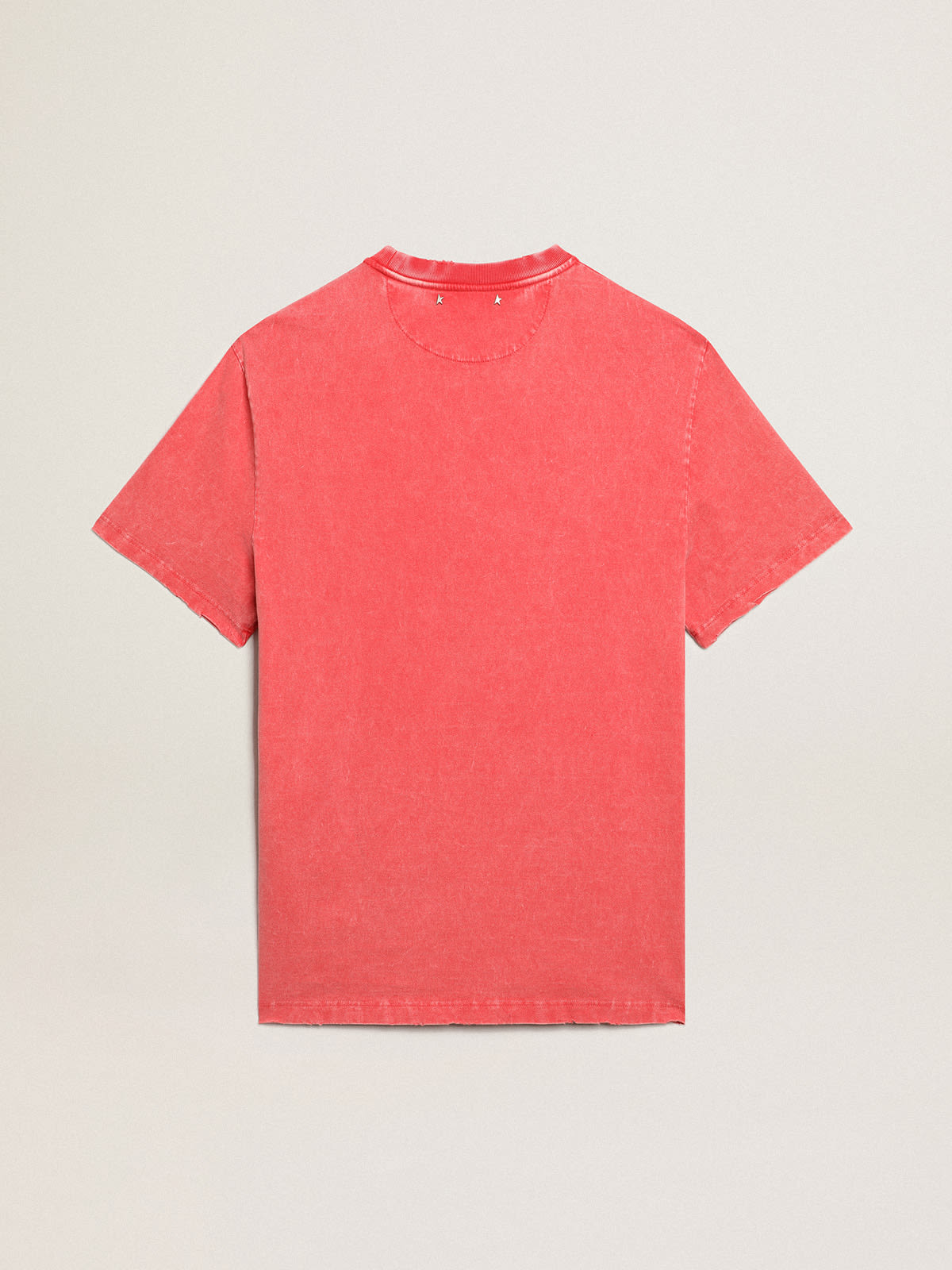 Golden Goose - T-shirt color rosso con scritta stampata color ecrù in 