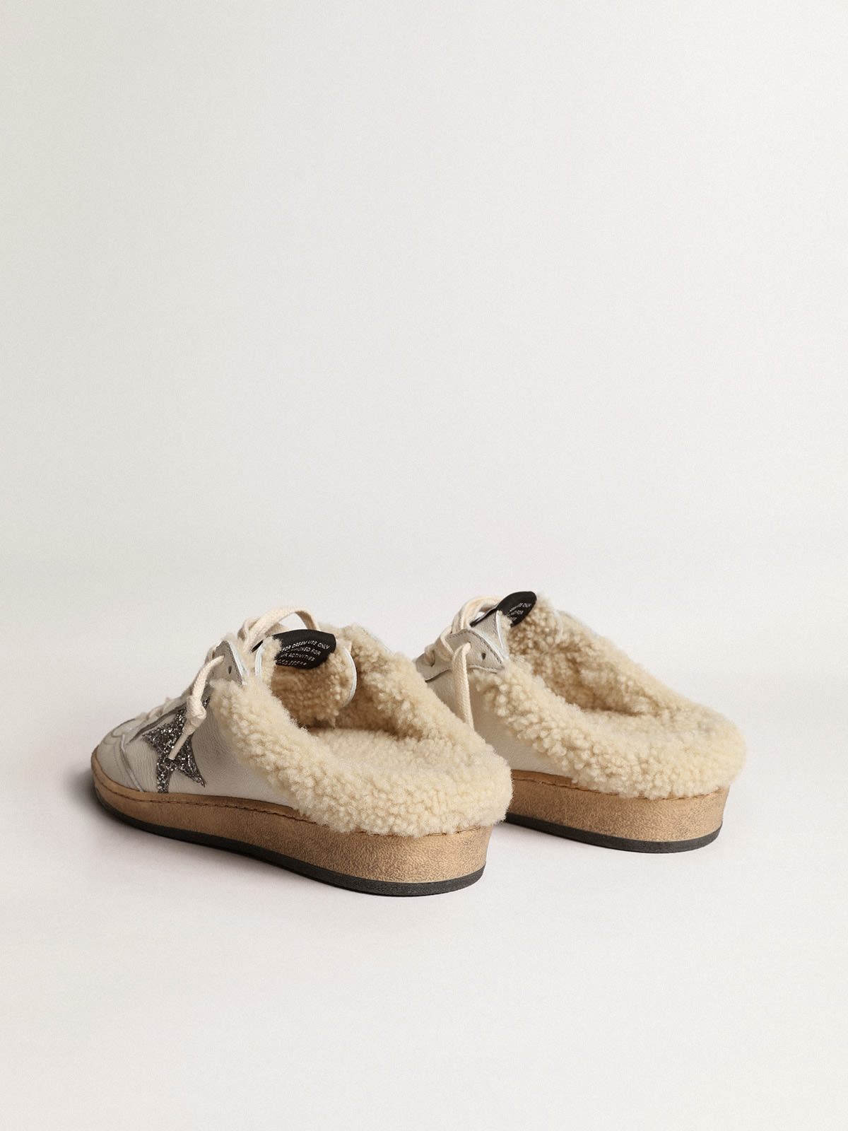 Golden Goose - Ball Star Sabot con stella in glitter e fodera in shearling in 