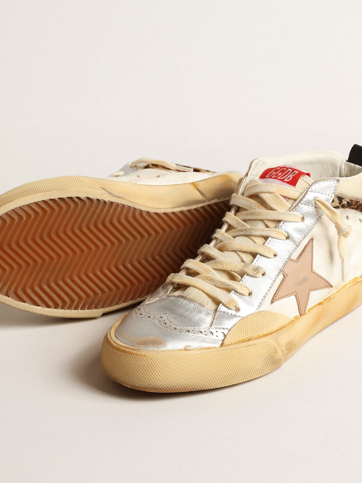 Golden Goose - Mid Star LTD with silver metallic leather inserts and pink star in 