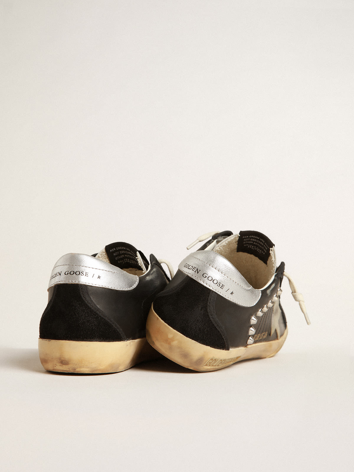 Golden Goose - Super-Star de mujer de piel y ante negros con tachas color plateado in 