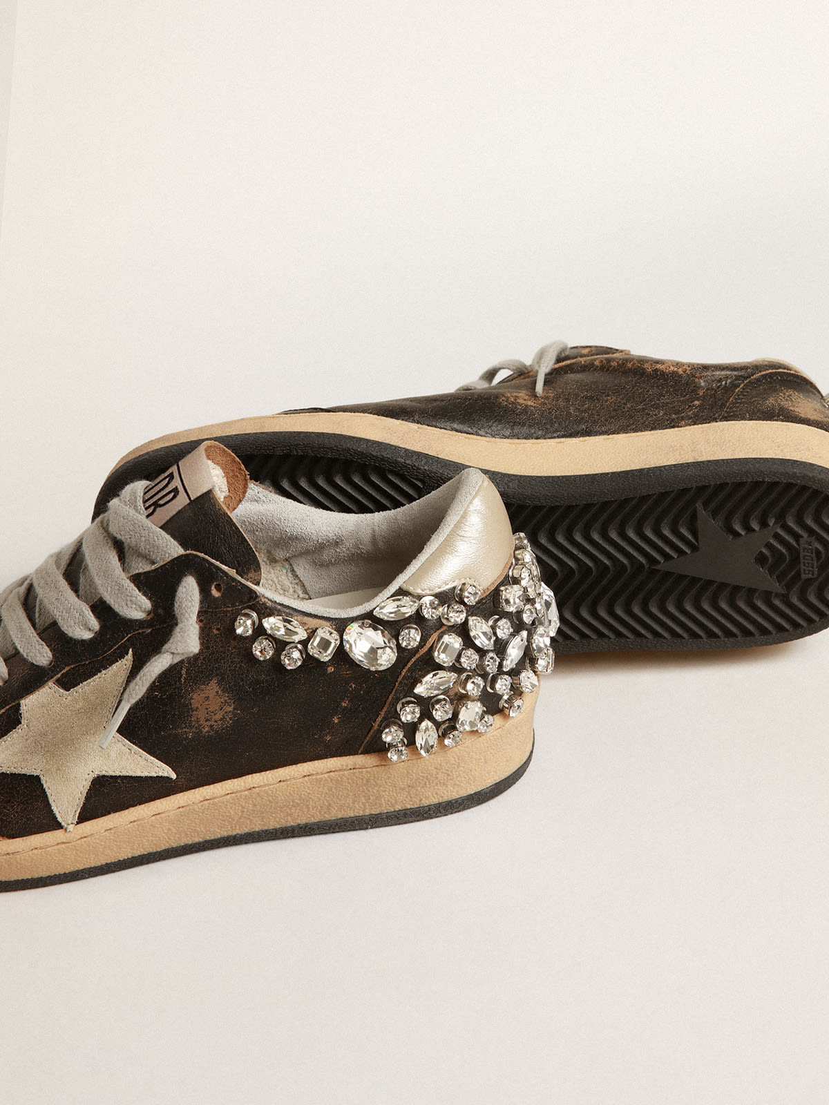 Golden Goose - Ball Star in pelle nera con applicazione di cristalli Swarovski in 