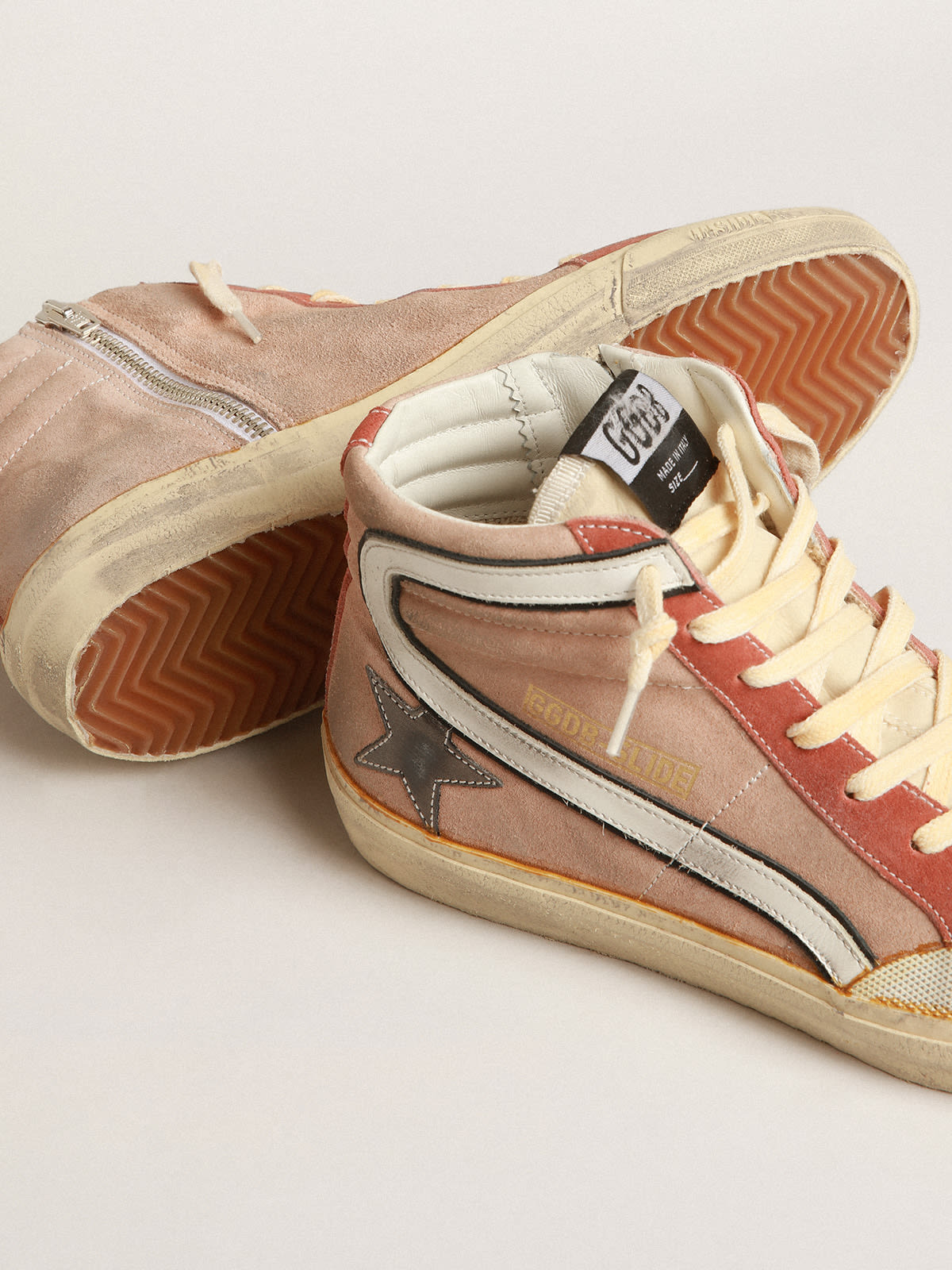 Golden Goose - Slide in pink suede with anthracite laminated leather star in 