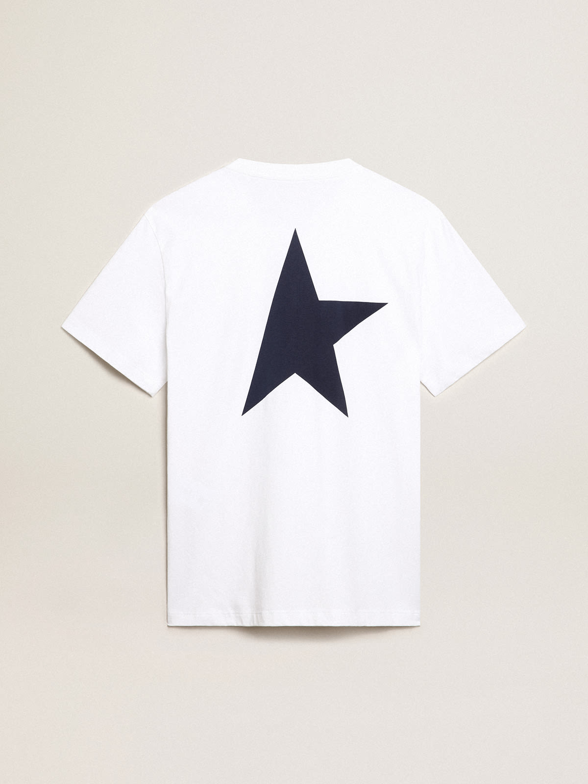 Golden Goose - Weißes Herren-T-Shirt mit dunkelblauem Stern am Rücken in 