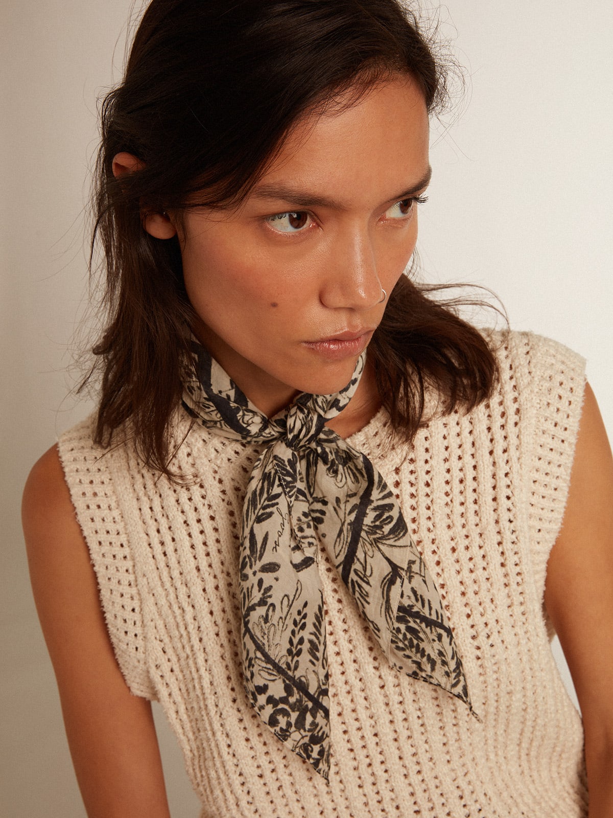 Golden Goose - Foulard color bone white con motivo toile de jouy a contrasto in 