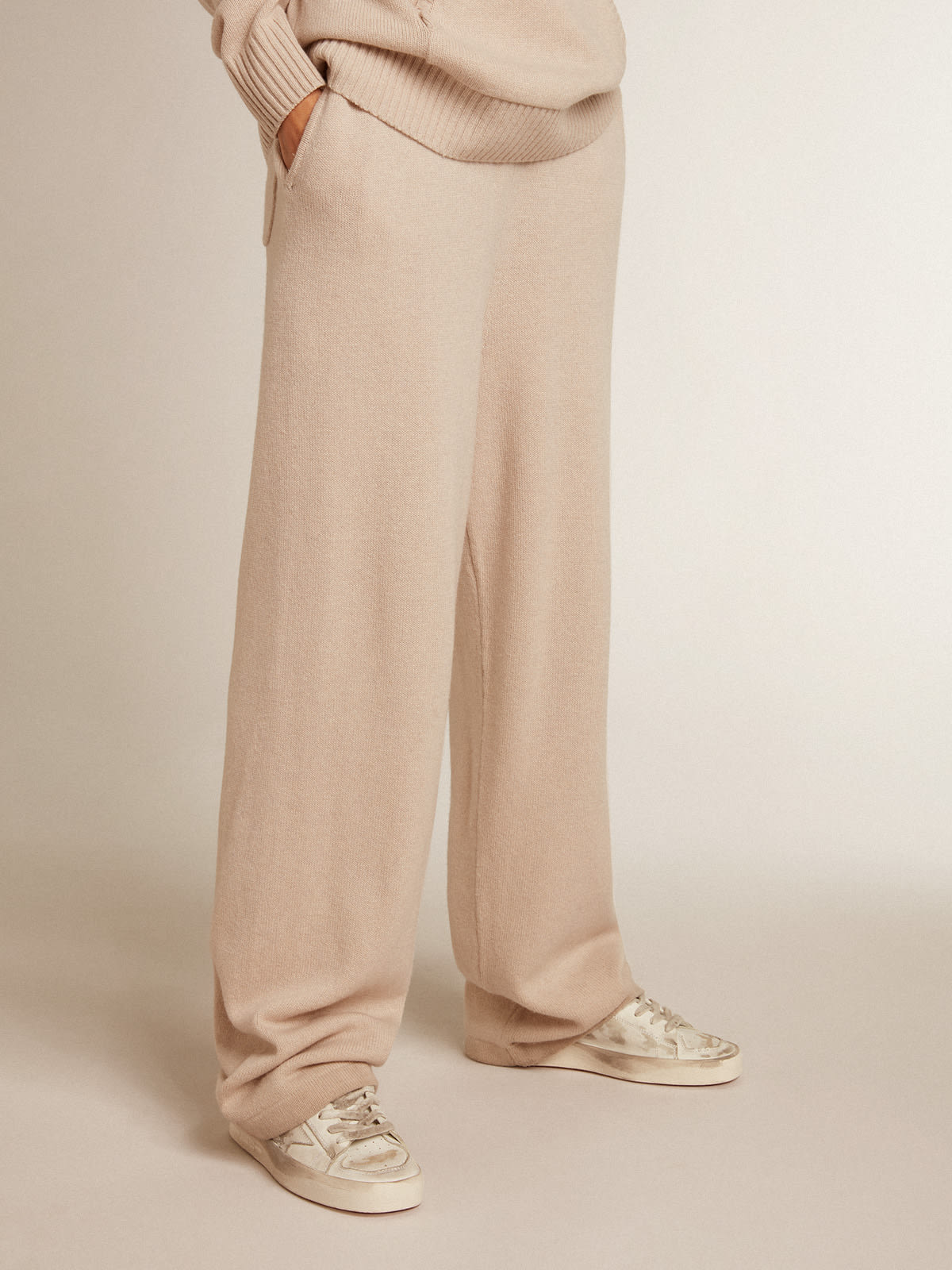 Golden Goose - Pantalone jogging donna misto cashmere di colore bianco naturale in 