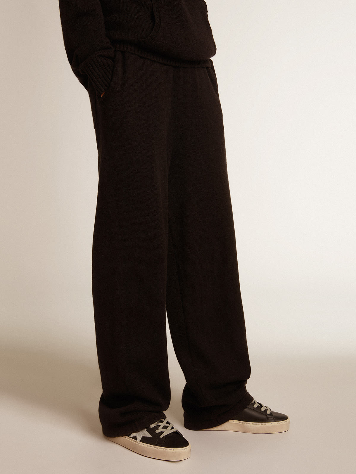 Golden Goose - Pantalone jogging donna misto cashmere di colore nero in 
