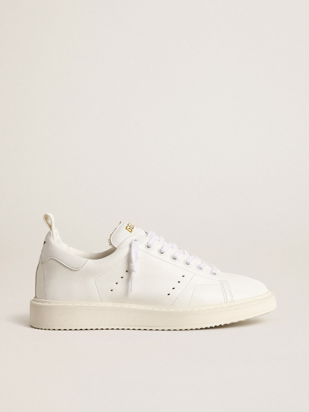 Women's bio-based Starter with white star and heel tab | Golden Goose