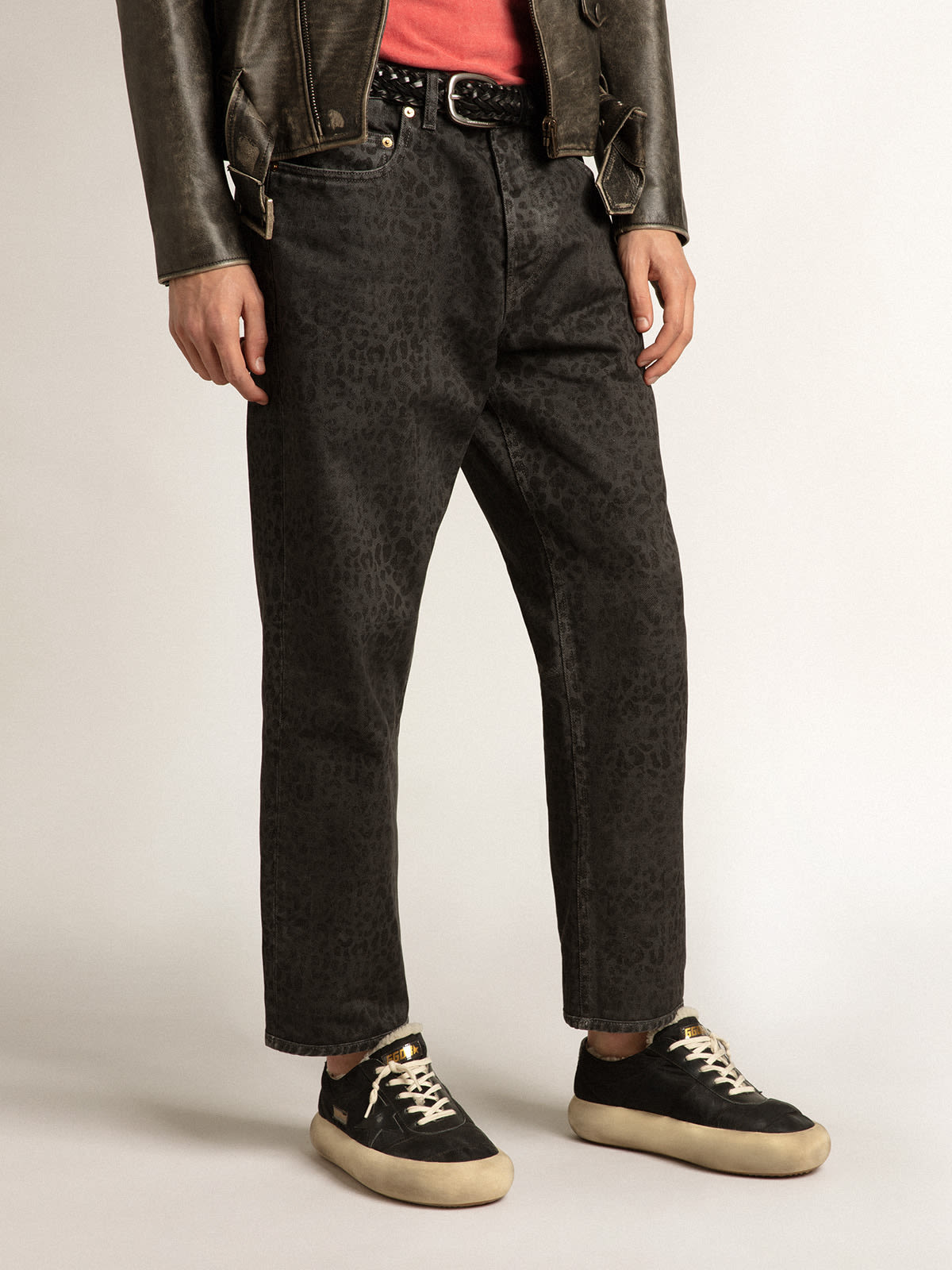 Golden Goose - Calça jeans cinza masculina com estampa de leopardo in 