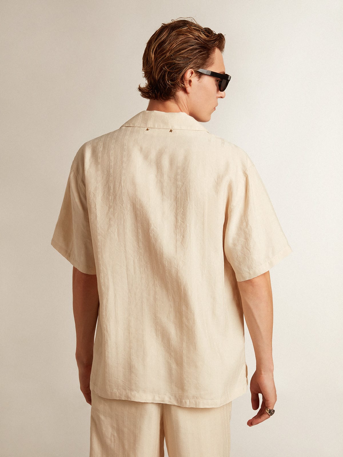 Golden Goose - Camicia maniche corte in lino di color pergamena in 