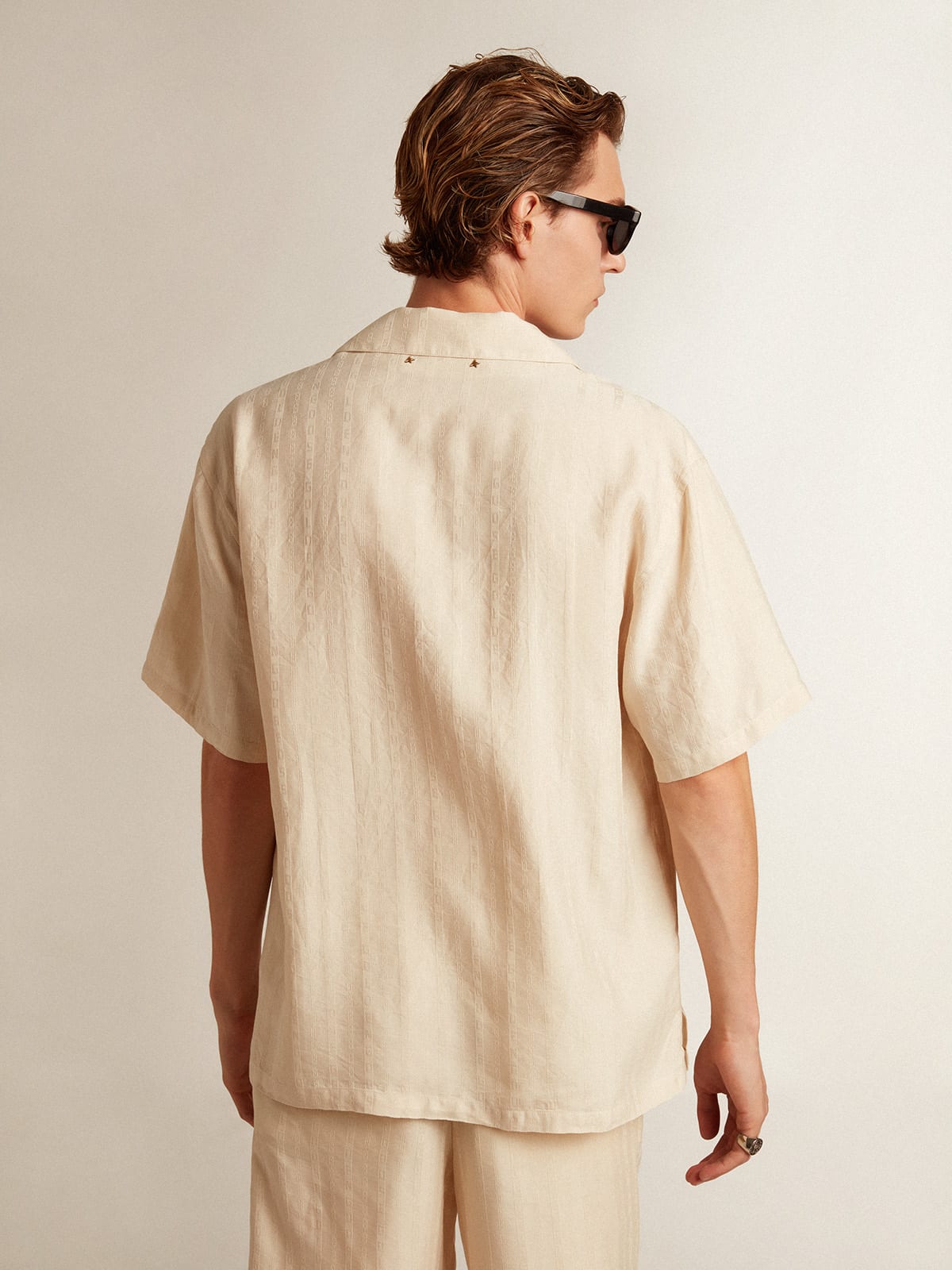 Golden Goose - Short-sleeved shirt in parchment-colored linen in 