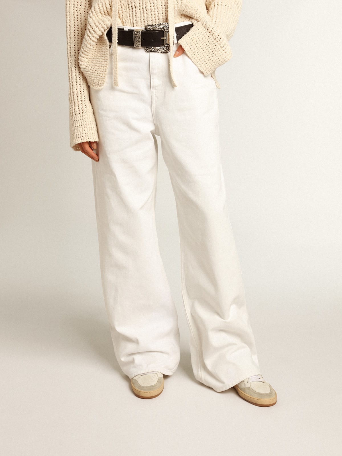 Golden Goose - Calça jeans perna larga de sarja branca in 