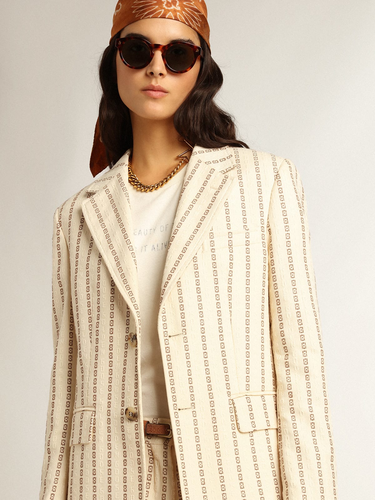 Single-breasted cream cotton blazer with jacquard motif