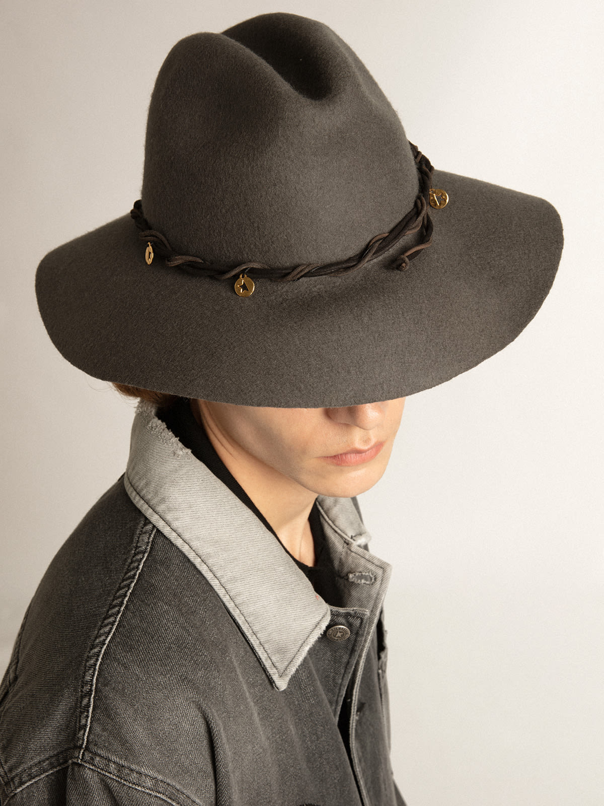 Gray wool Fedora hat with leather strap and pendants | Golden Goose