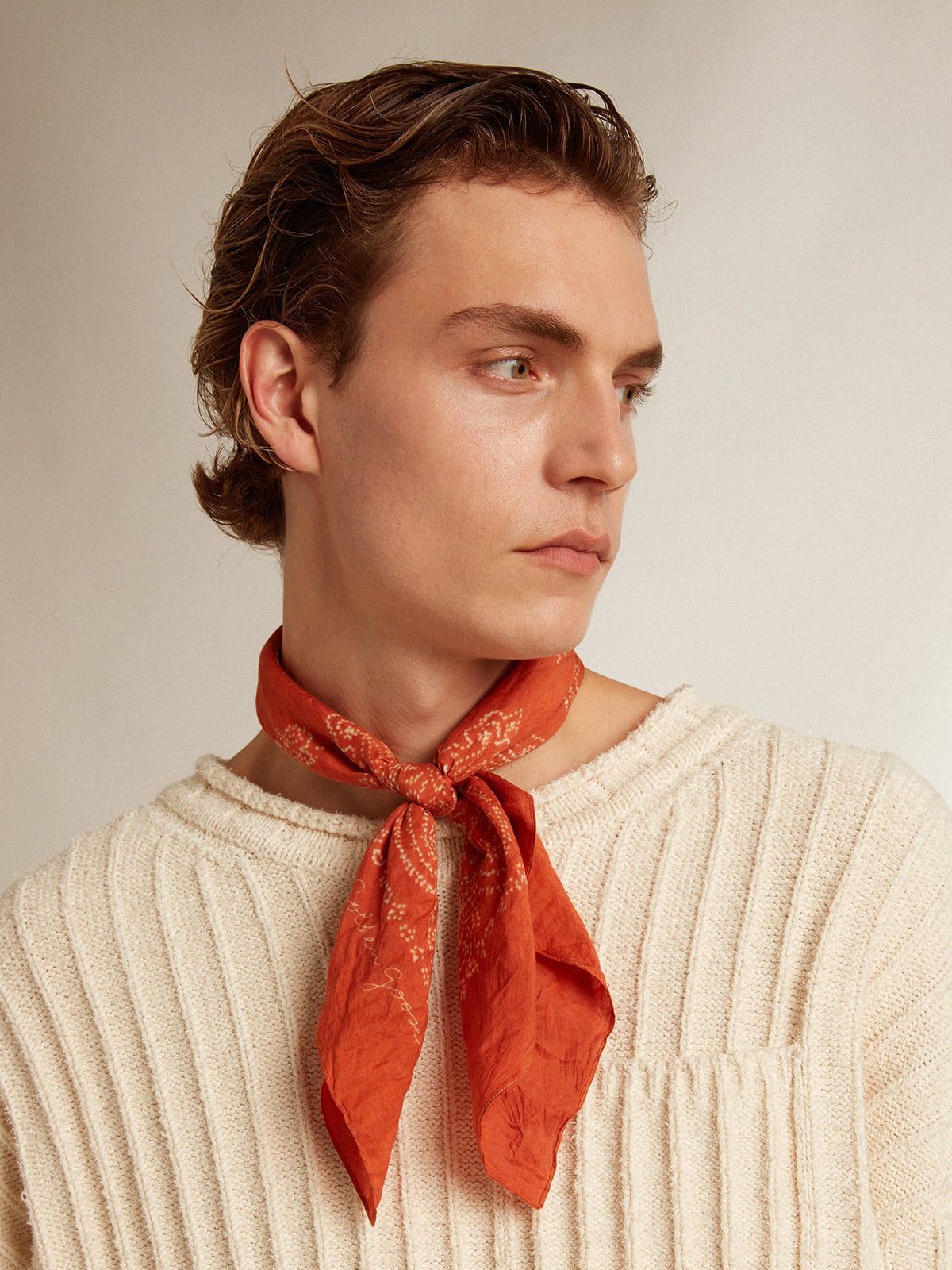 도트 페이즐리 패턴 러스트 컬러 스카프 Golden Goose