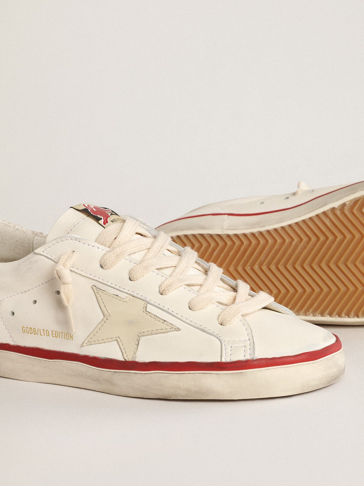 Golden Goose - Women’s Super-Star LTD CNY in nappa leather with ivory star in 