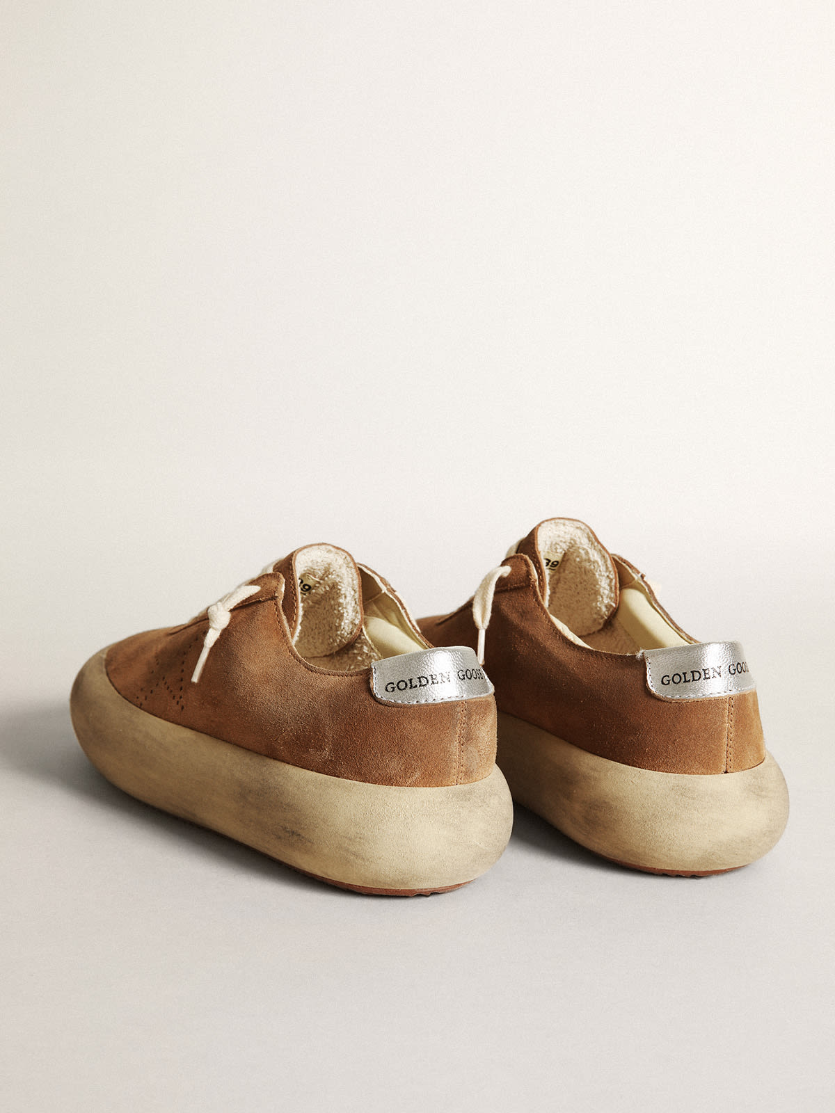 Women's Space-Star in tobacco-colored suede with perforated star