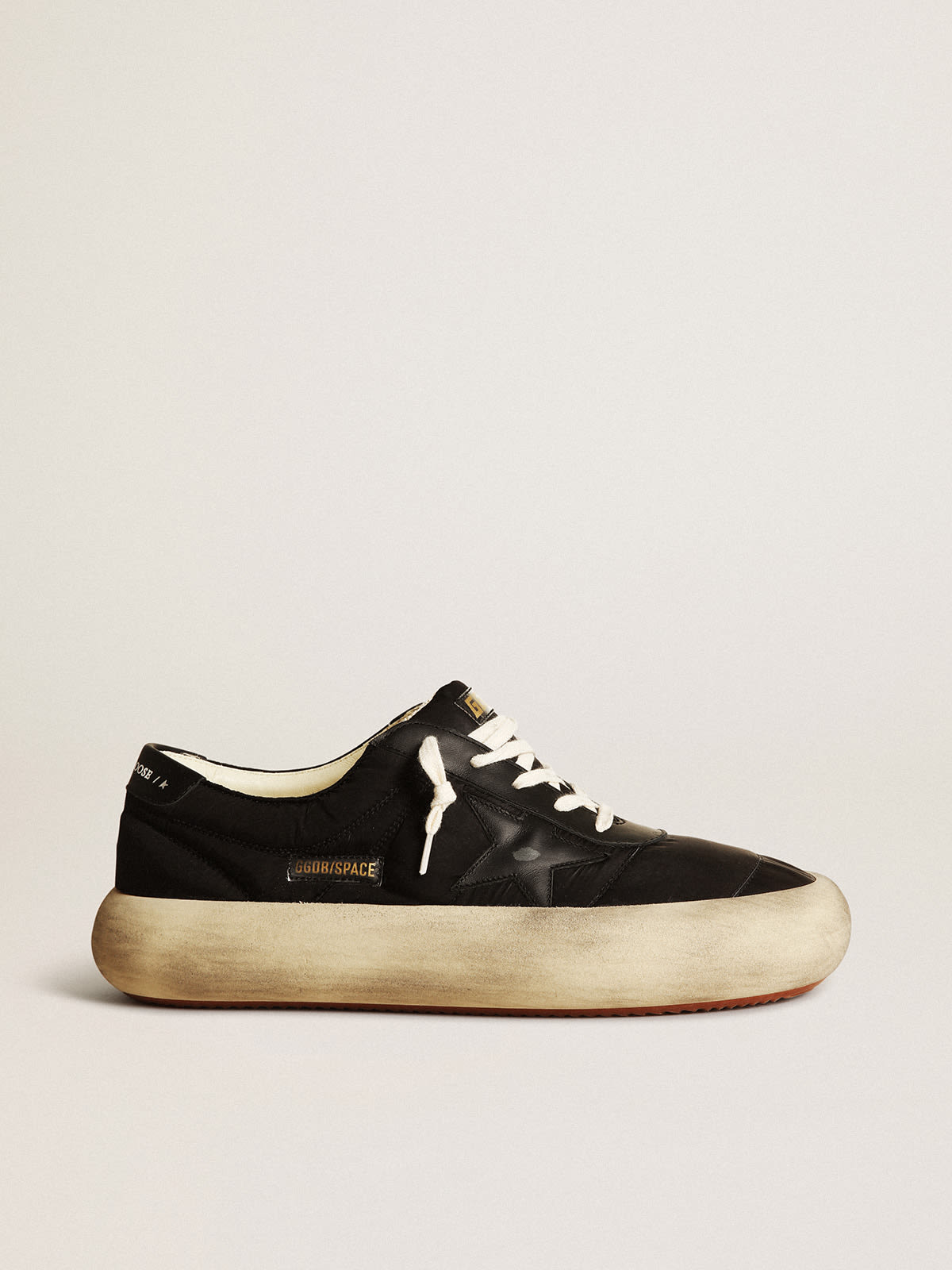 Golden Goose - Space-Star Herren aus Nylon mit Stern und schwarzer Lederferse in 