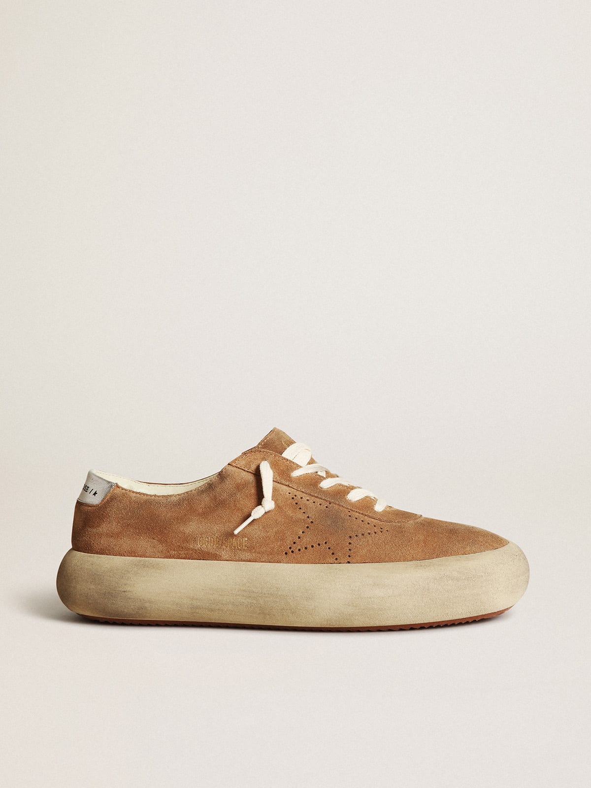 Golden Goose - Sapatos Space-Star masculino de suede cor tabaco in 