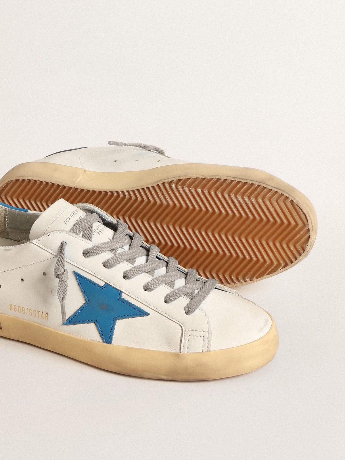 Golden Goose - Super-Star in nappa with light blue leather star and heel tab in 