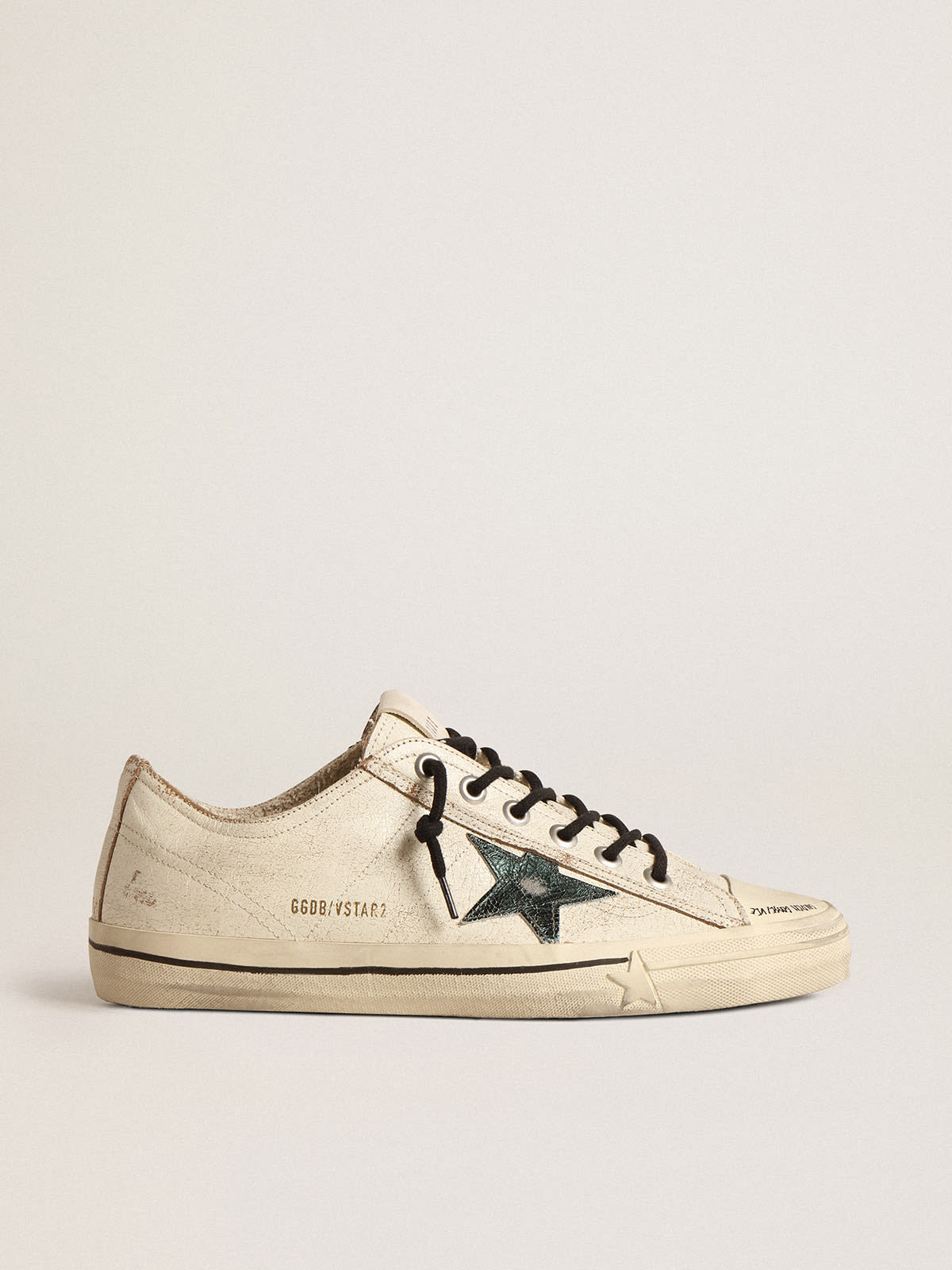 Golden Goose - V-Star in glossy leather with metallic green crackle leather star in 