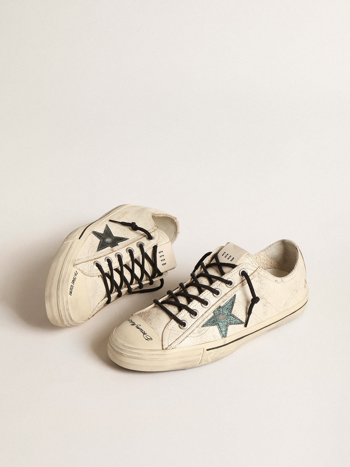 Golden Goose - V-Star in glossy leather with metallic green crackle leather star in 
