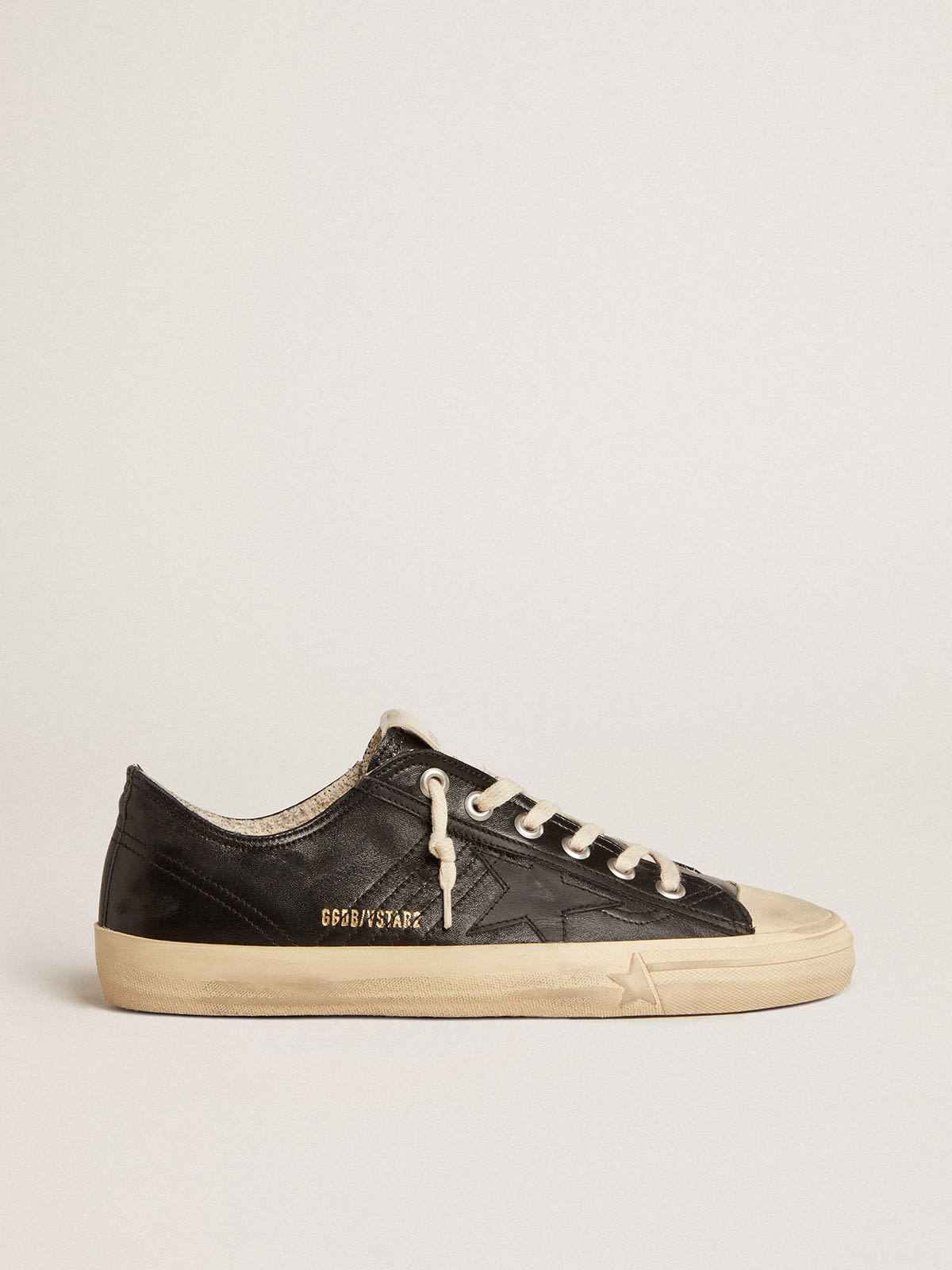 Golden Goose - Men's V-Star in black nappa leather with a black leather star in 